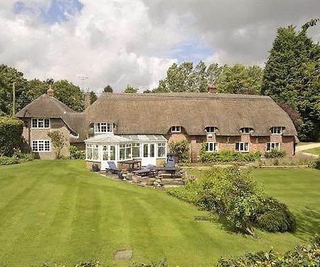 Mayfield B&B มาร์ลบะระ ภายนอก รูปภาพ