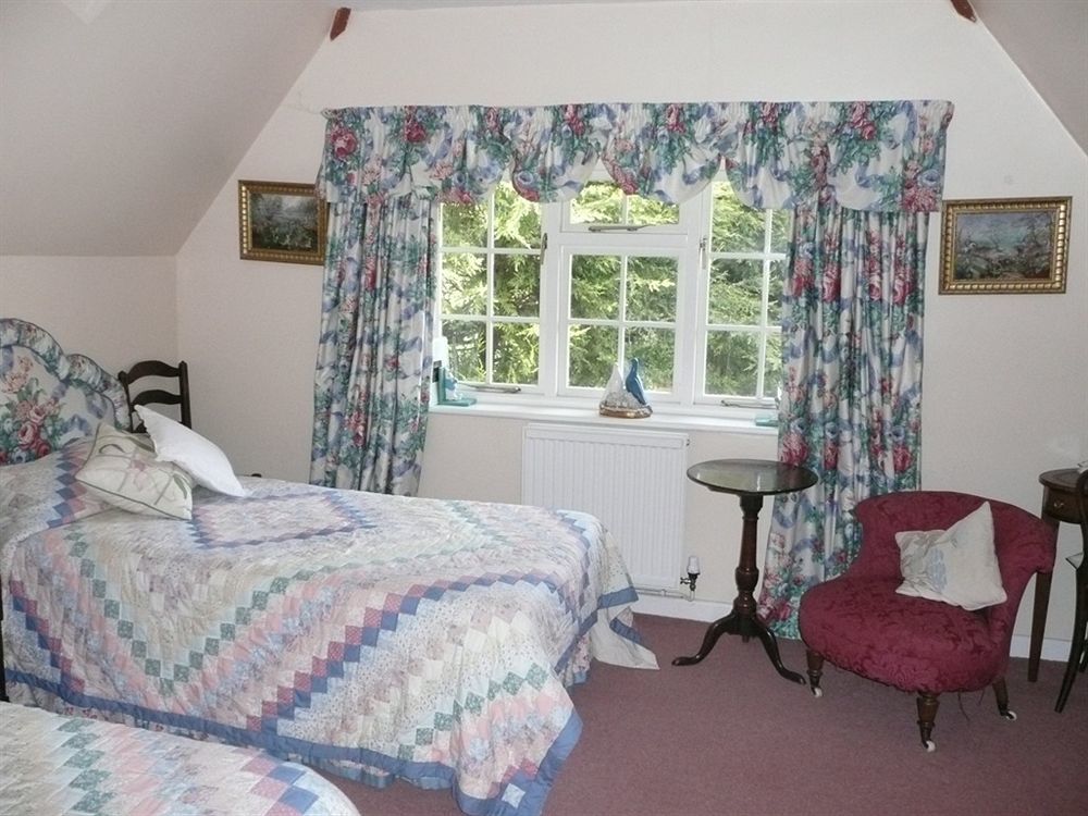 Mayfield B&B มาร์ลบะระ ภายนอก รูปภาพ